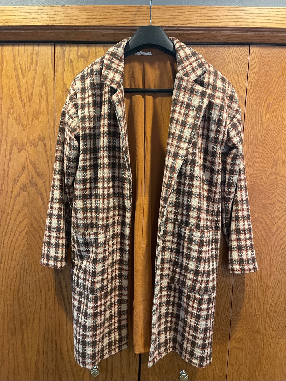 Mystree Plaid Open-Front Trench Coat in Brown & Cream
